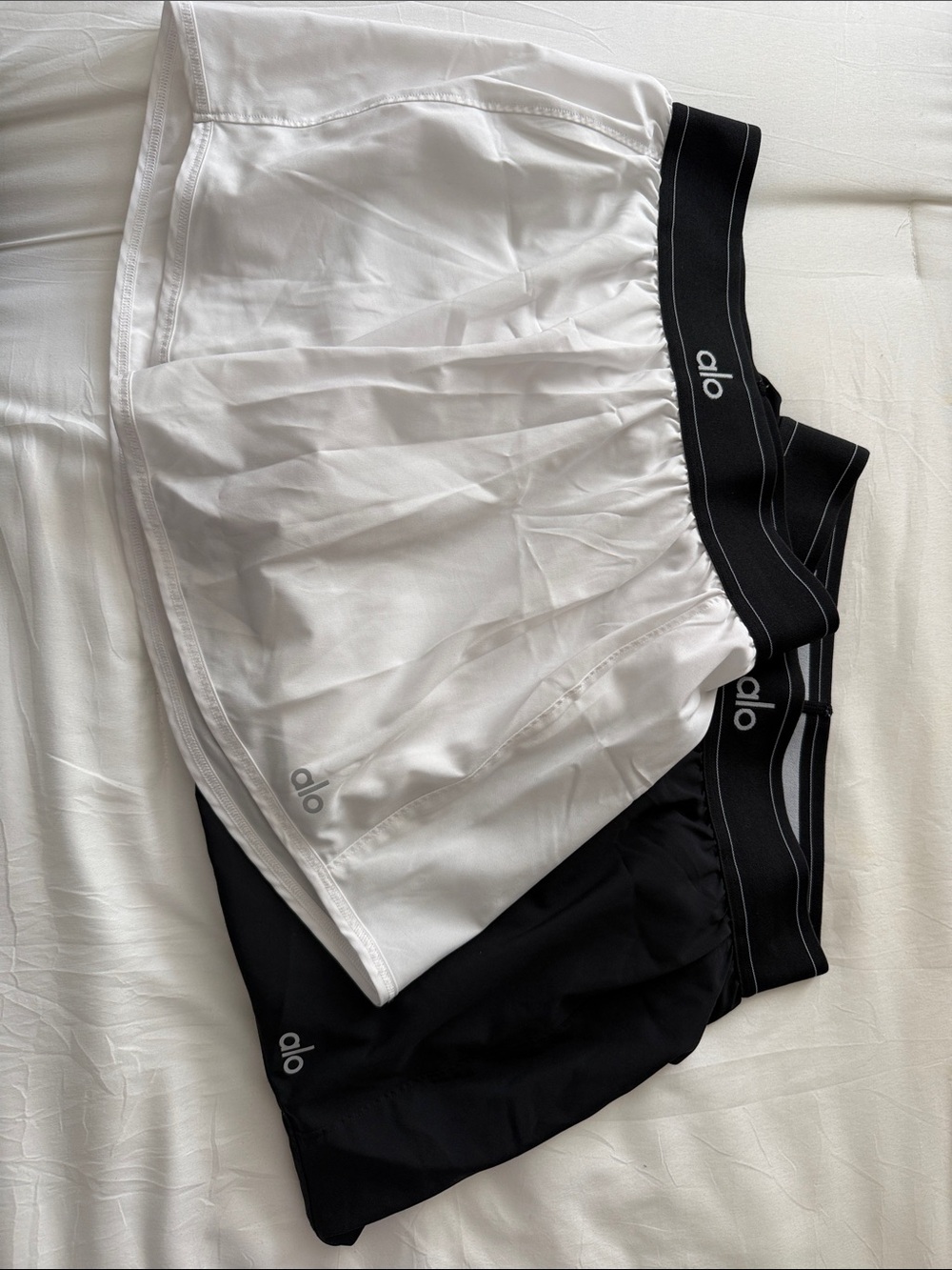 ALO Yoga Dual-Layer Athletic Skort in White and Black